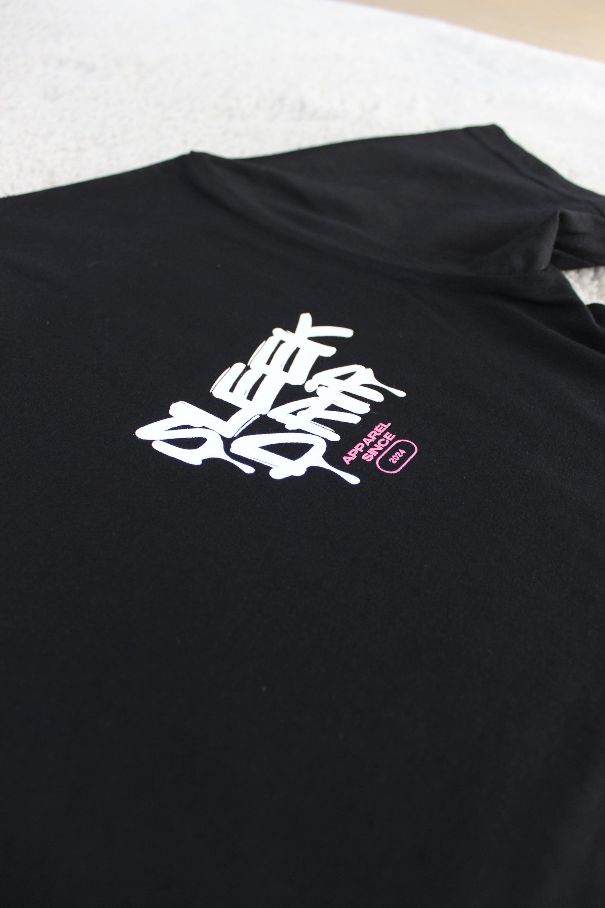 Sleek drip graphic tee